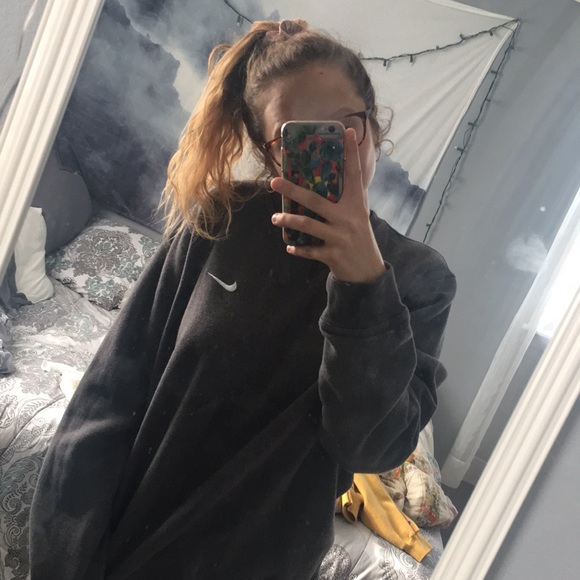 Nike Tops - Nike sweatshirt!